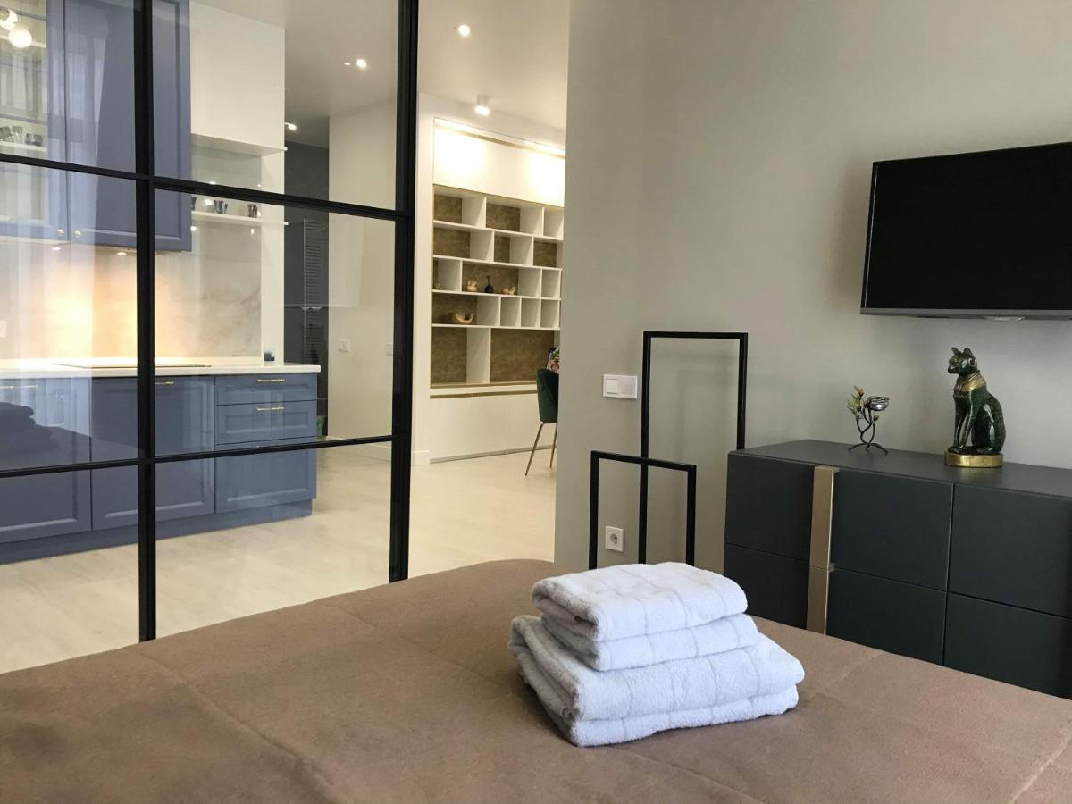 *Luxury Apartment In The City Center* Kiev Ngoại thất bức ảnh